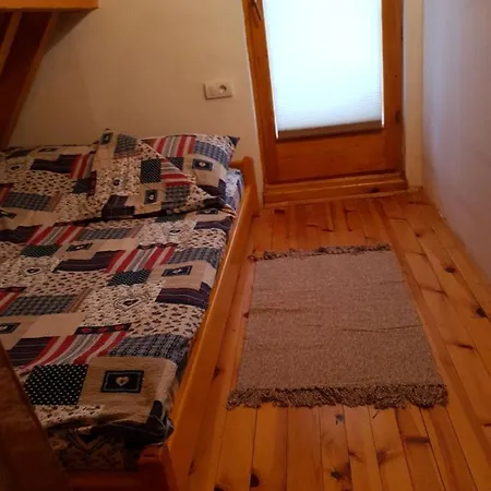Borovi Lodge