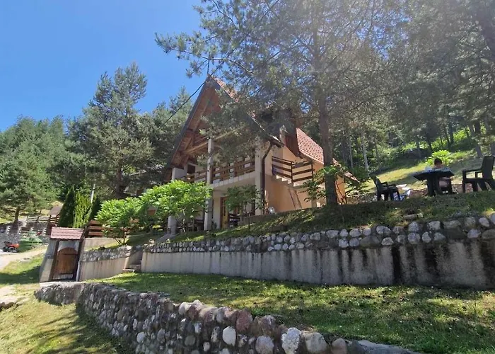 山林小屋 Borovi Zaovine